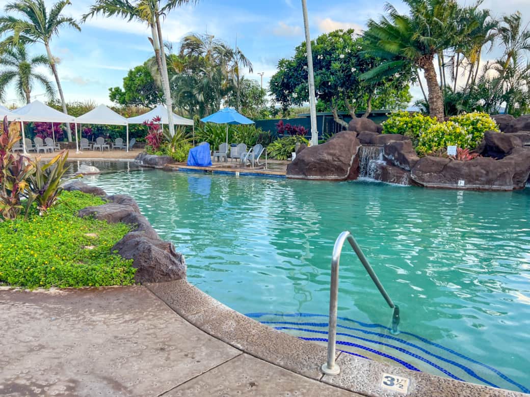 Hot Tub and sandy beach pool access