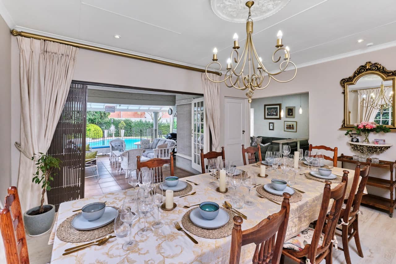 The Manor - Dining Room 1 - L82