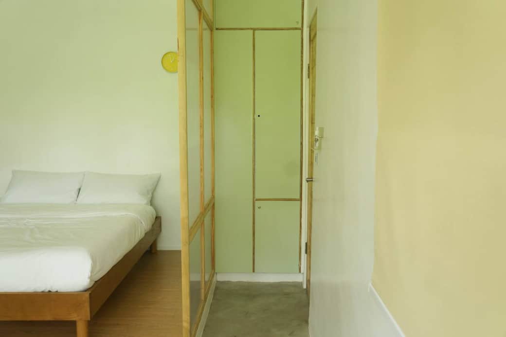 The entry next to the bed area. The entry next to the bed area.