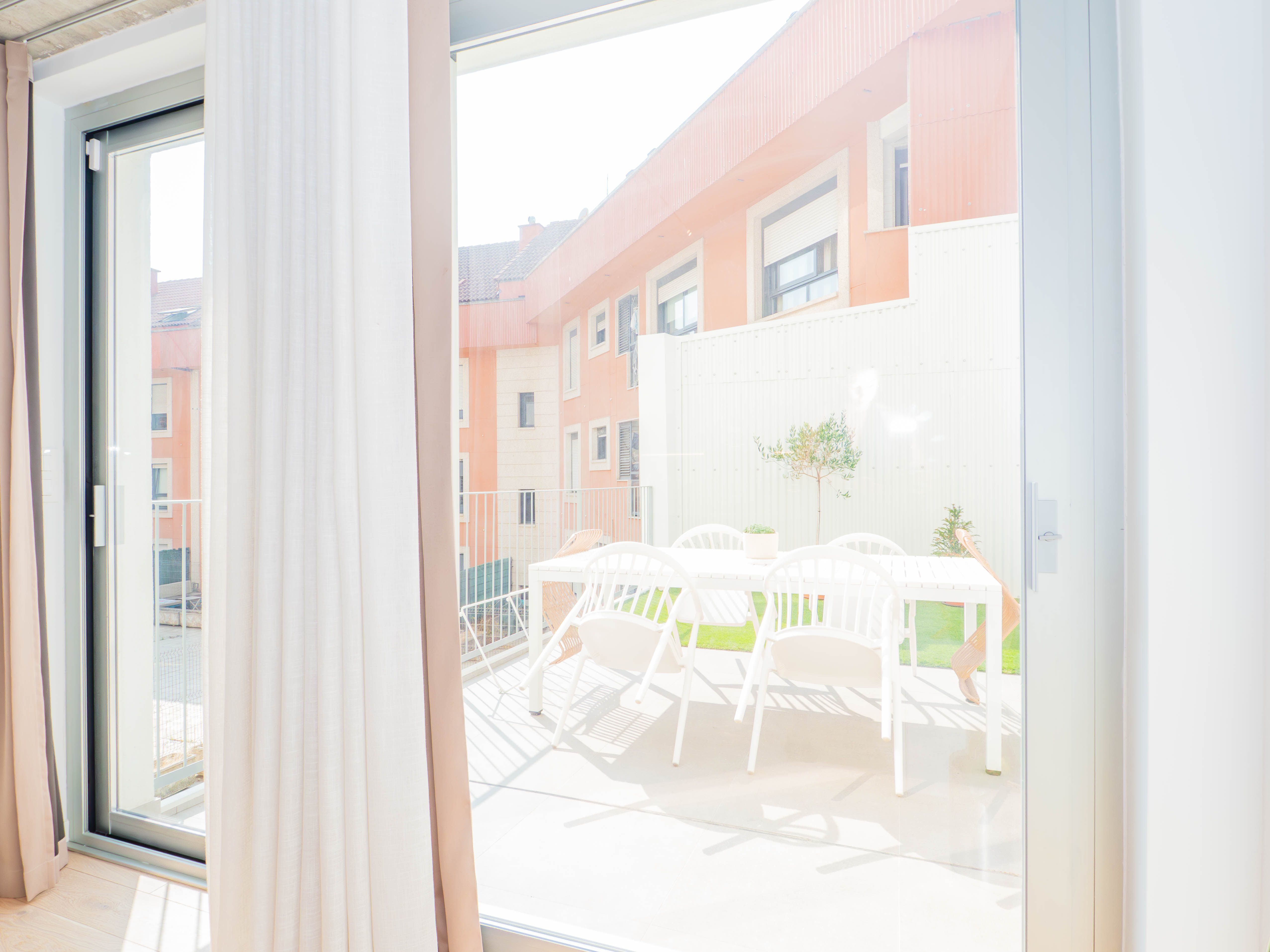 Pi y Margall Suite by YBH