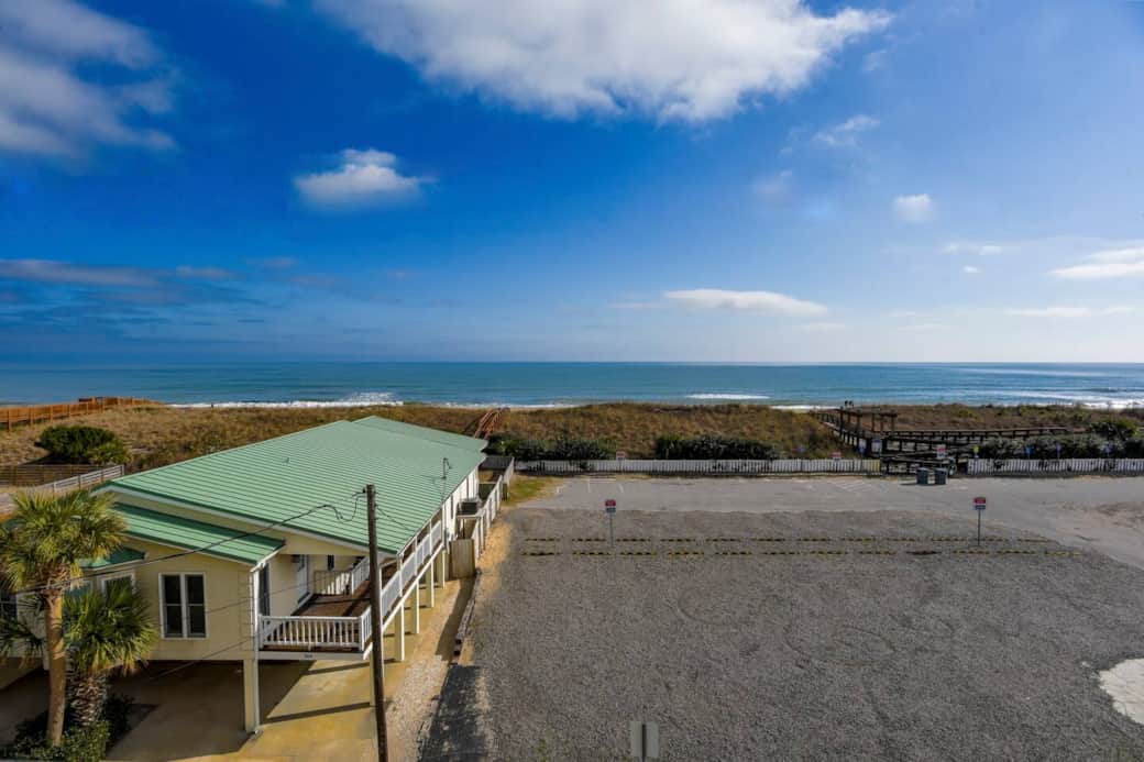 7d6f754d 7751 4492 b899 180e137e7385