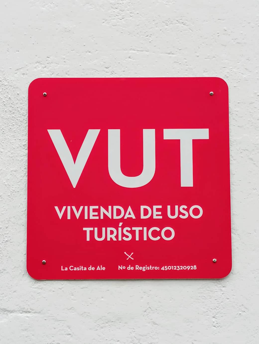 16. Placa identificativa de Vivienda Turística