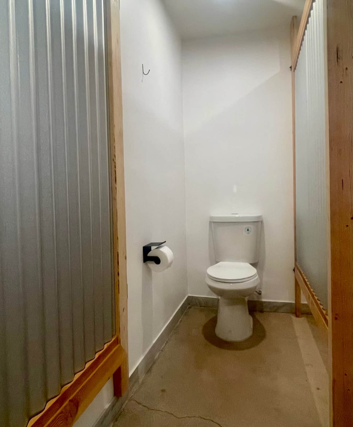 Men's Toilet