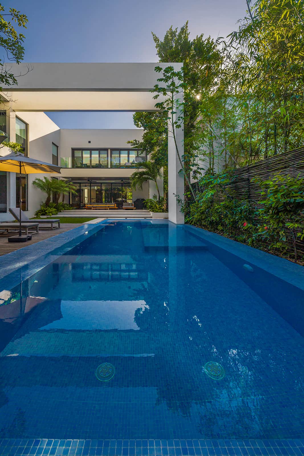 Sara- Ultra-Lux 5-Bedroom Oceanfront with Infinity Pool — San Miguel de Cozumel — vacation rental