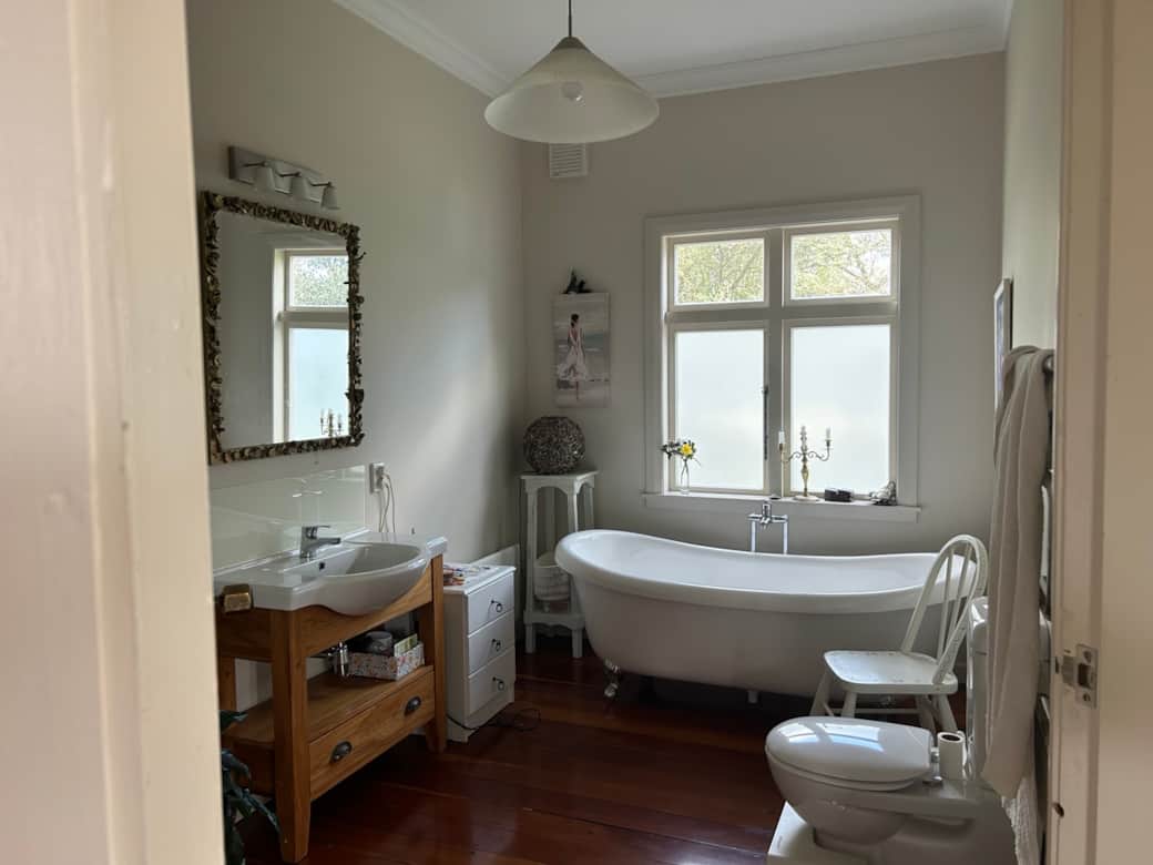 Main Bathroom