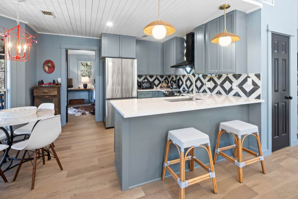 Charming Dining Nook Off the Modern Kitchen
