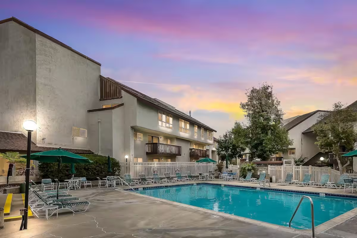 Complex Pool