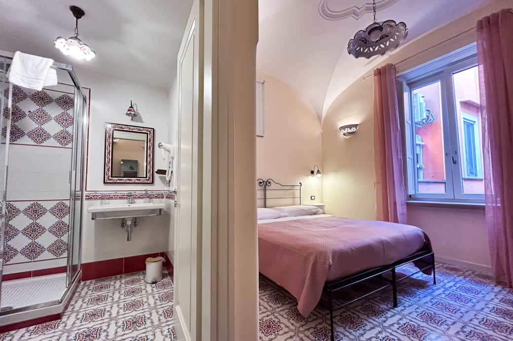 LEAMALFITANE CAMERA #2 27