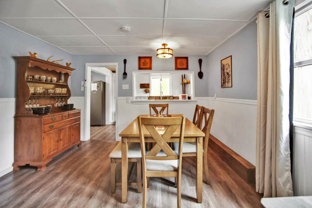 AC, Wifi, SmartTV, Washer/Dryer, linens/towels provided