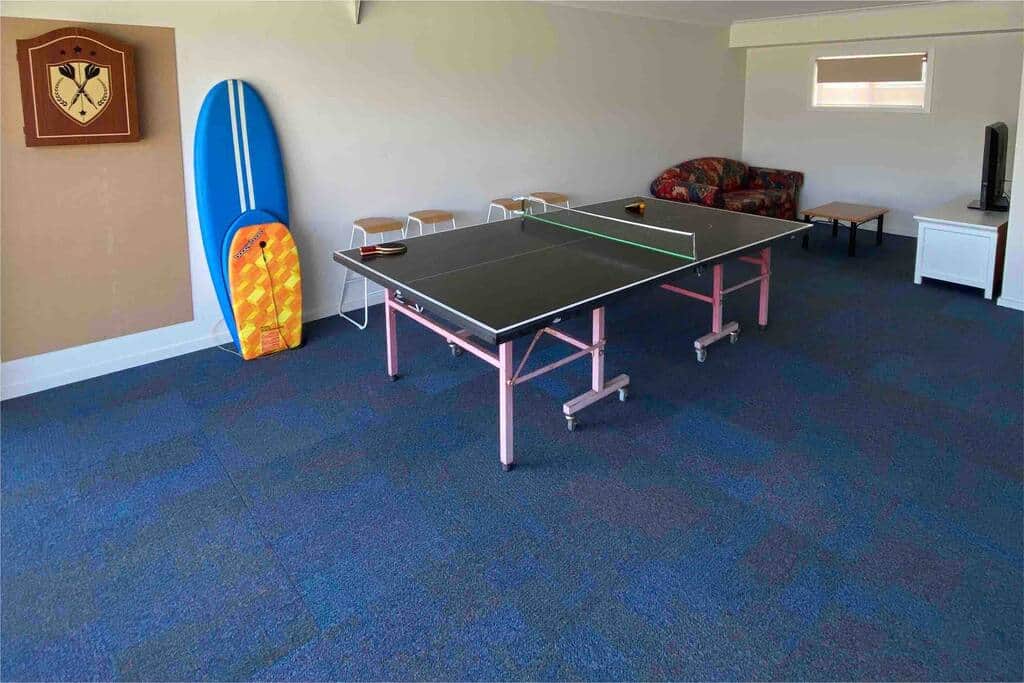 Table Tennis table, kids separate TV