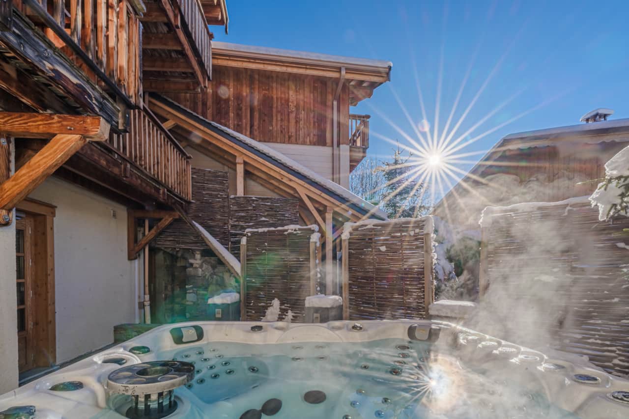 Outdoor hot tub