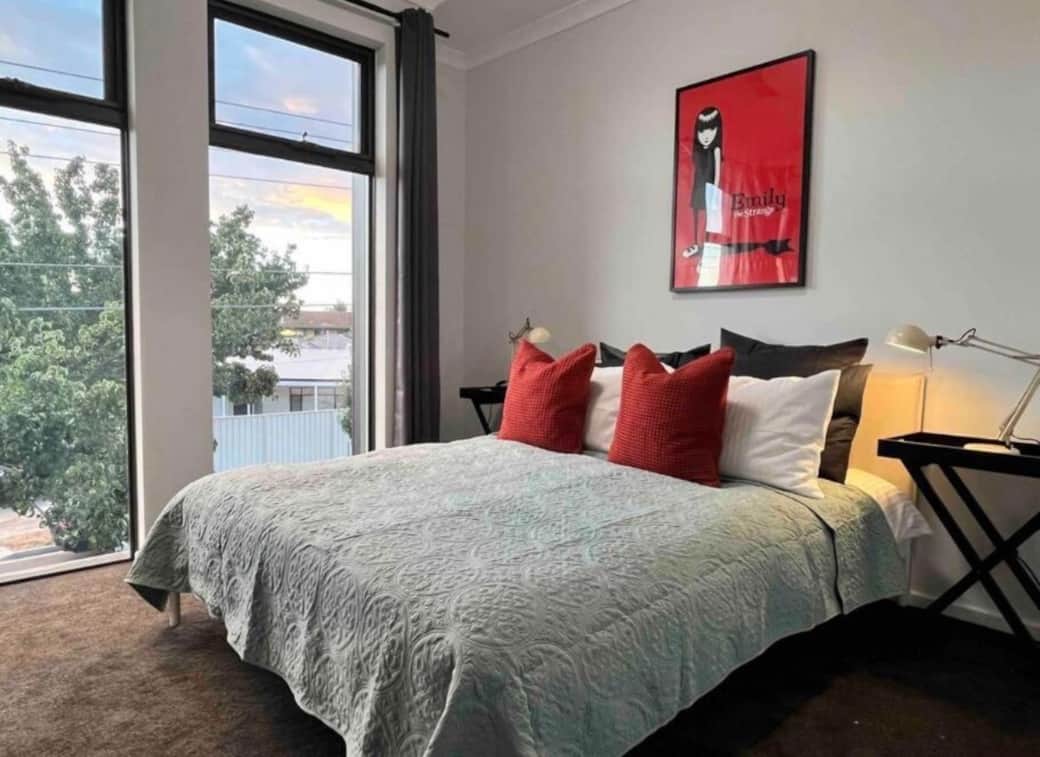 Master Bedroom Master Suite with Private Ensuite Master Bedroom Master Suite with Private Ensuite