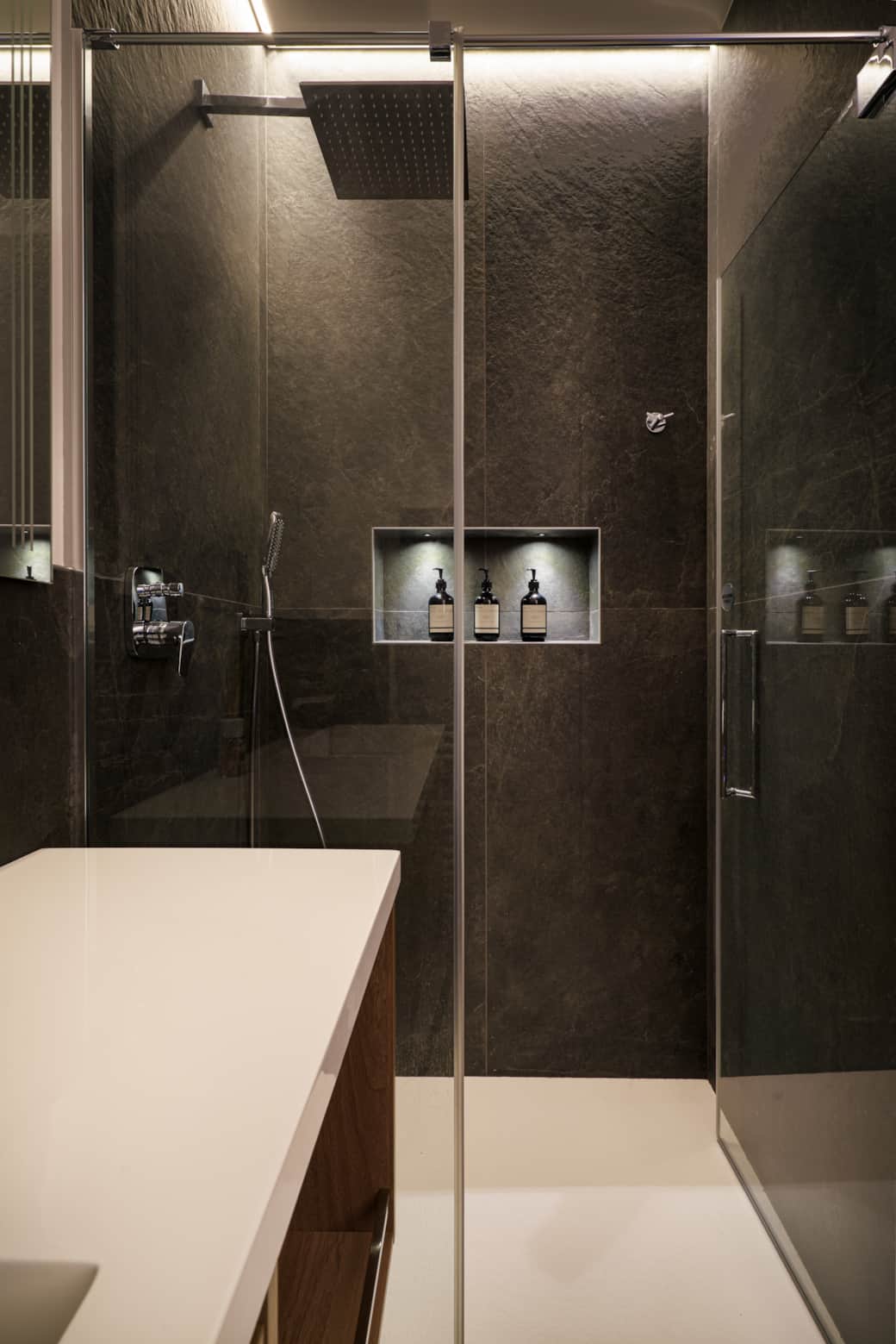 High Res_Guest Bathroom