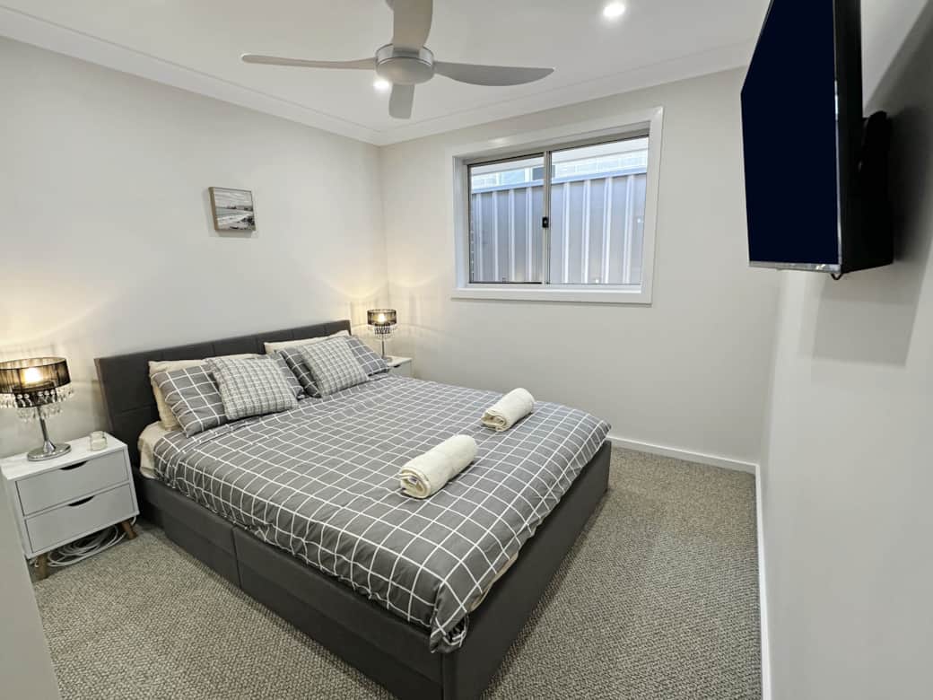 30 SussexGardenStays (SGS) Brm4 Shared Bathroom 30 SussexGardenStays (SGS) Brm4 Shared Bathroom