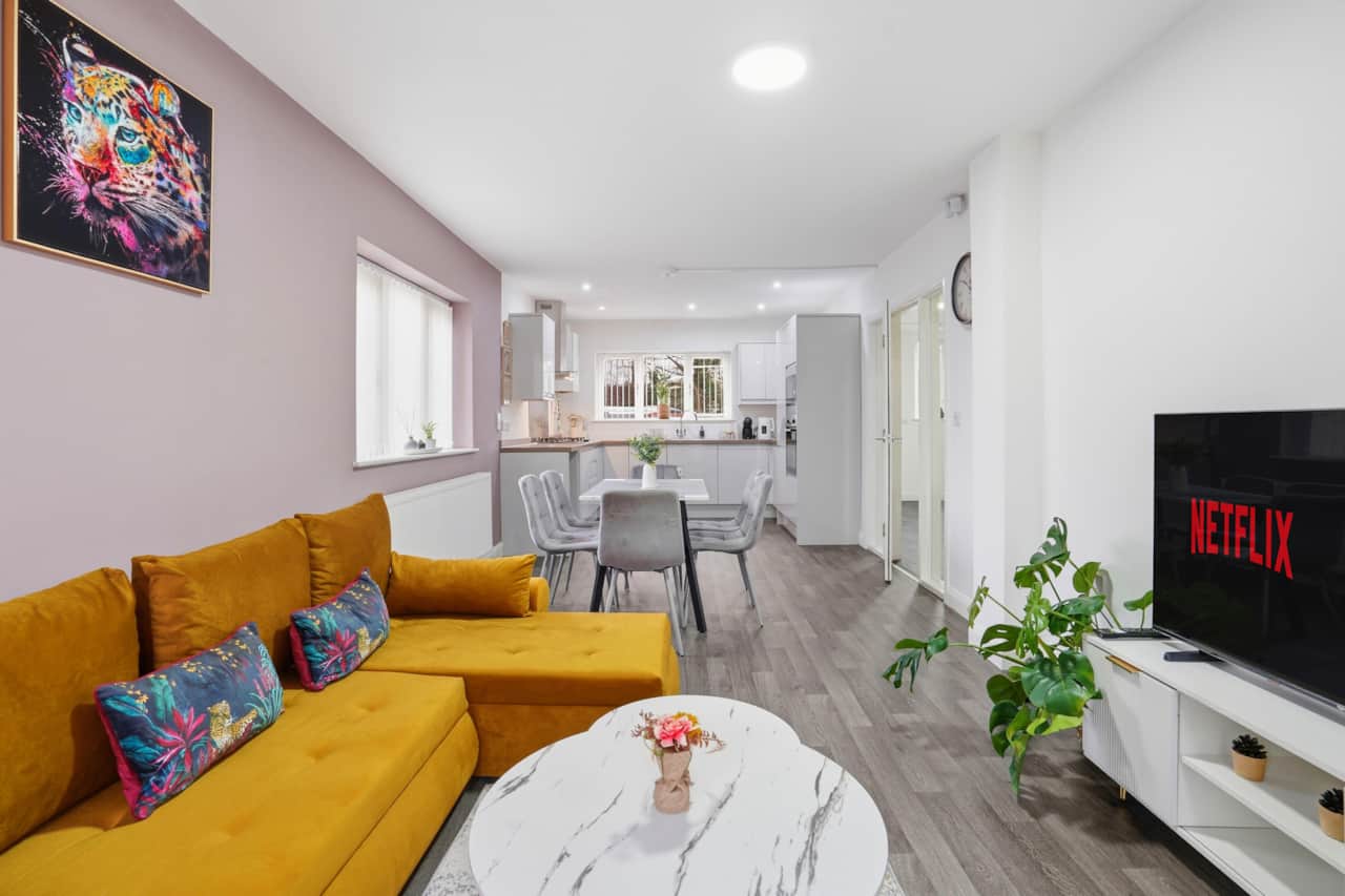 8_living area