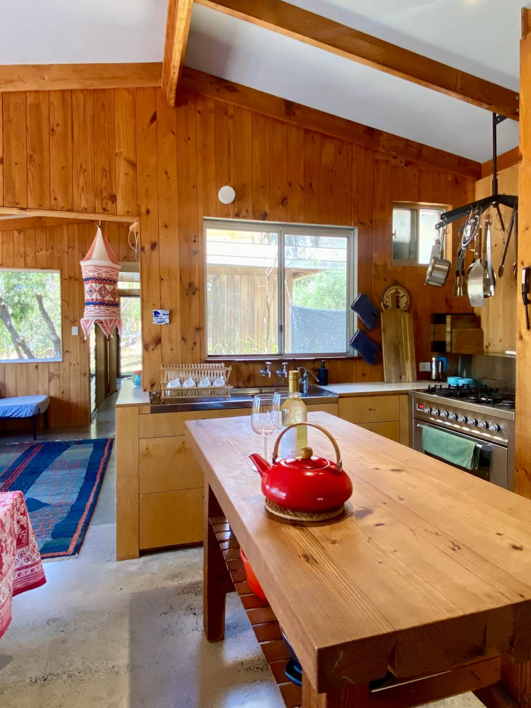 Simple kitchen 