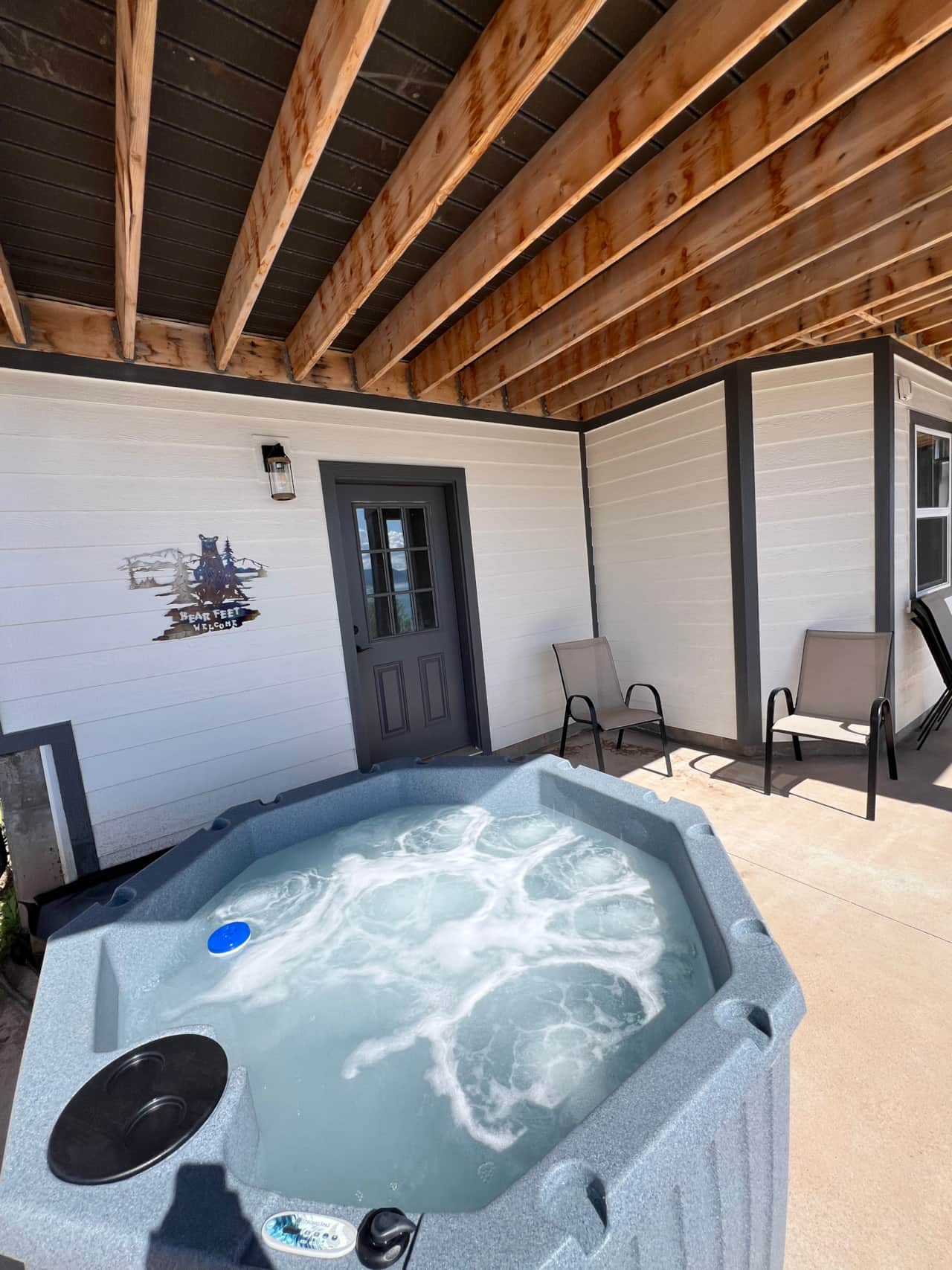 5 person Hot tub facing the lake