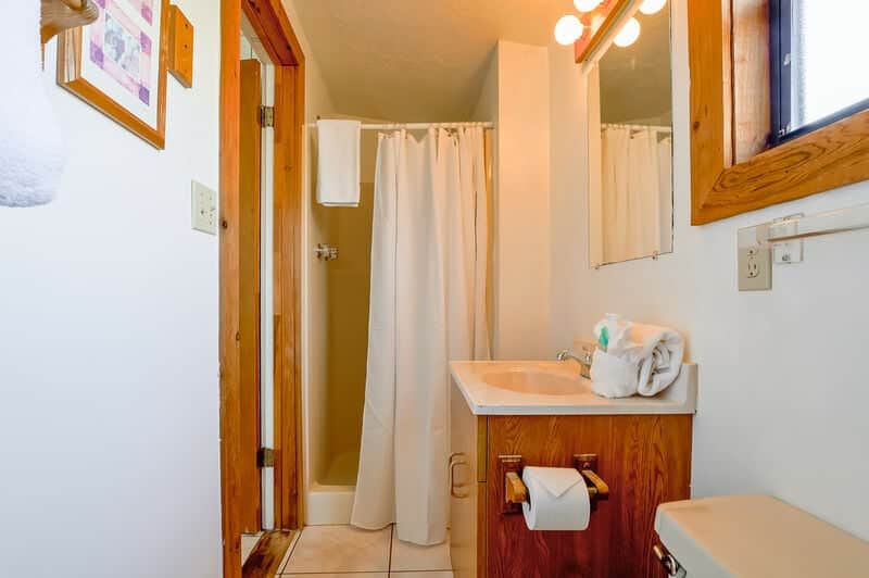 Bathroom 2 Bathroom 2
