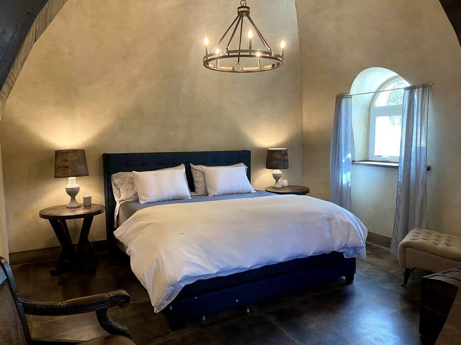 Bright, Cheery Hobbit Hole and Second Breakfast