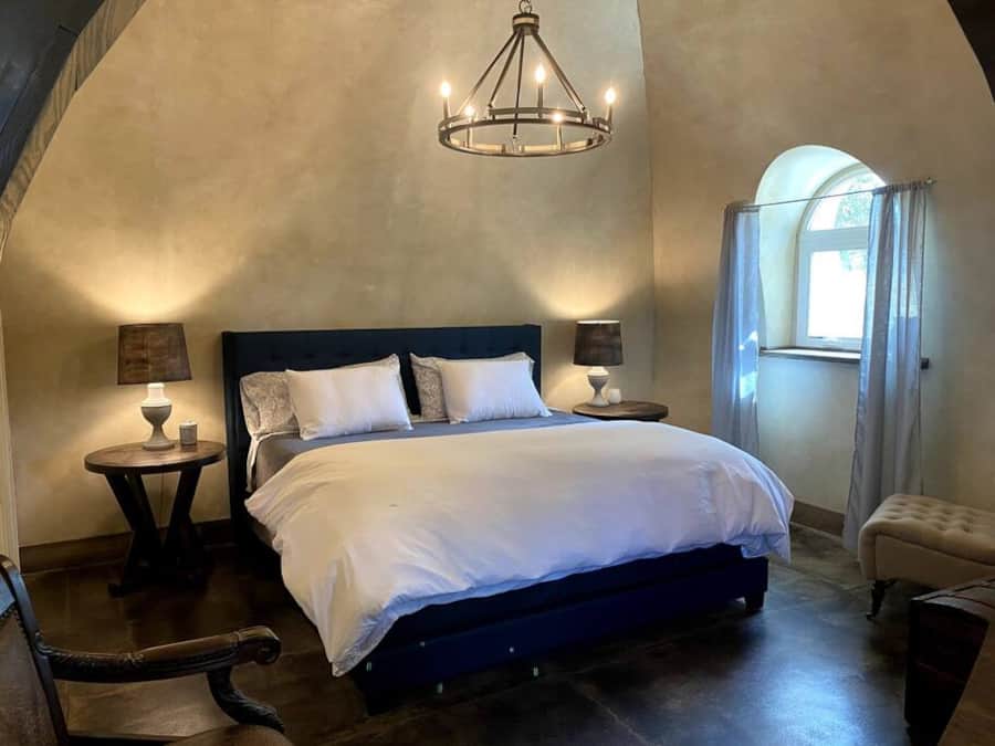 Bright & Cheery king bed