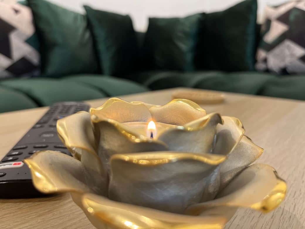 Create a nice atmosphere in this place.