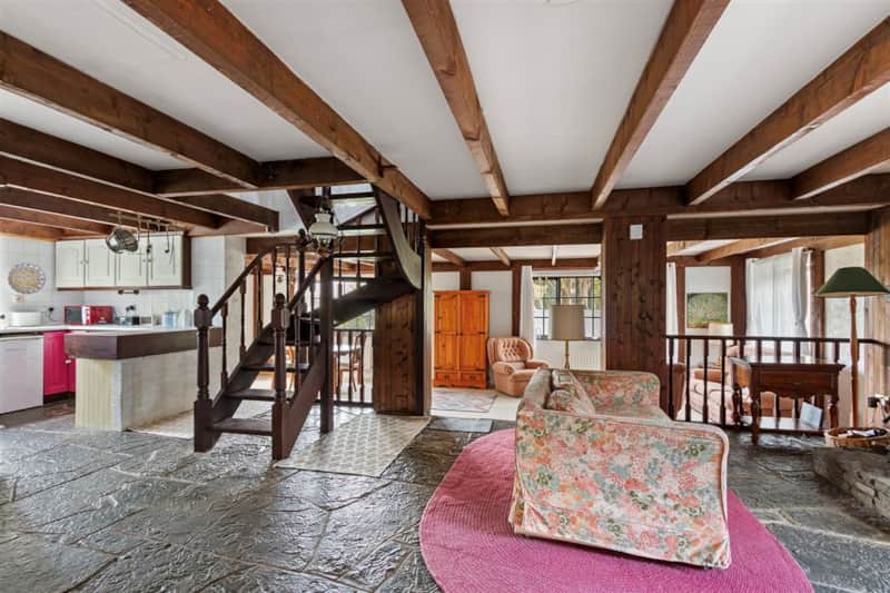 Open Plan Split Level Upper