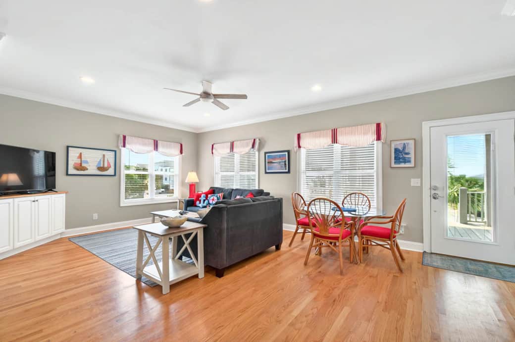 1st floor living room
