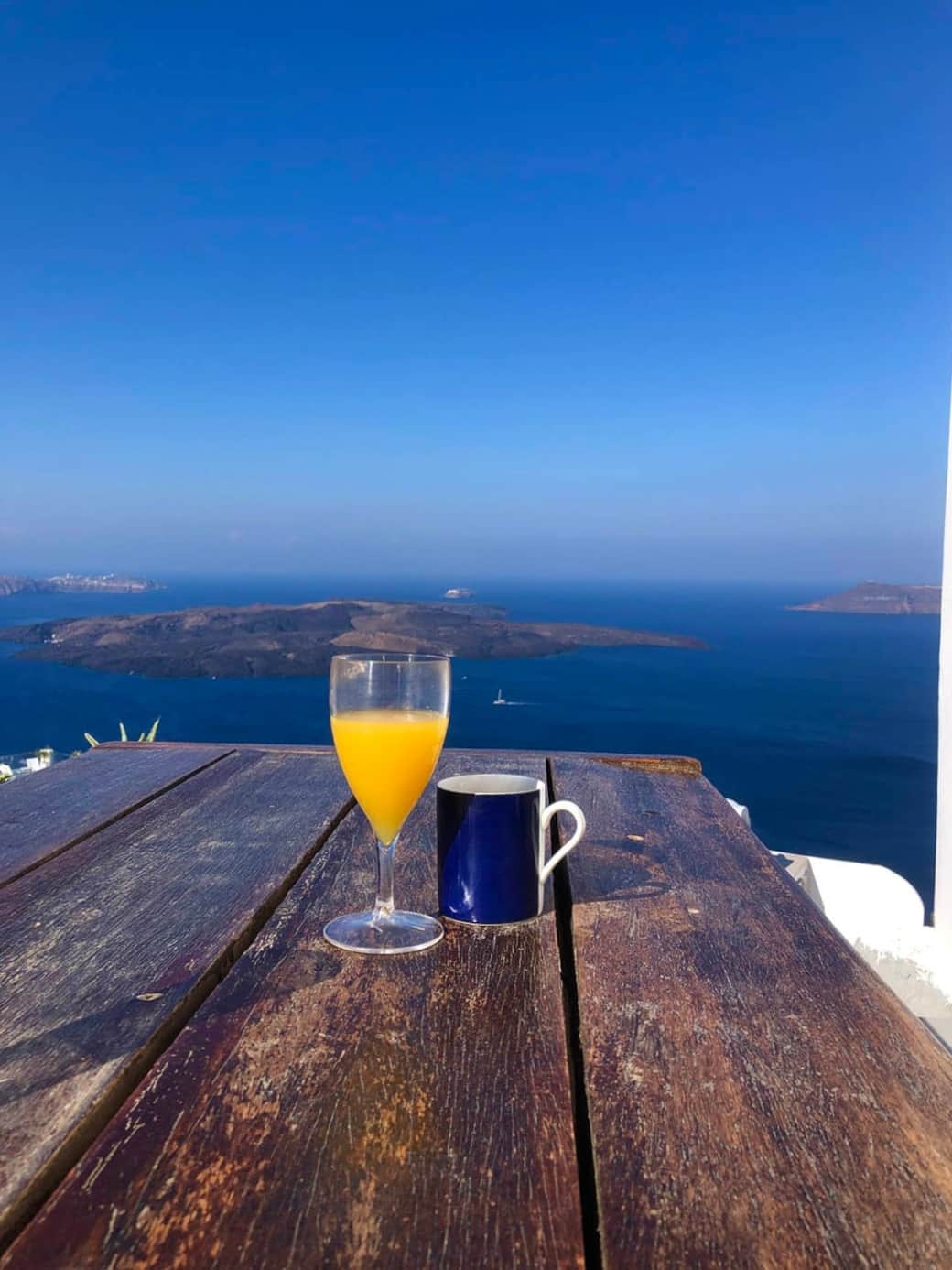 The smaller terrace is perfect for a breakfast with views.