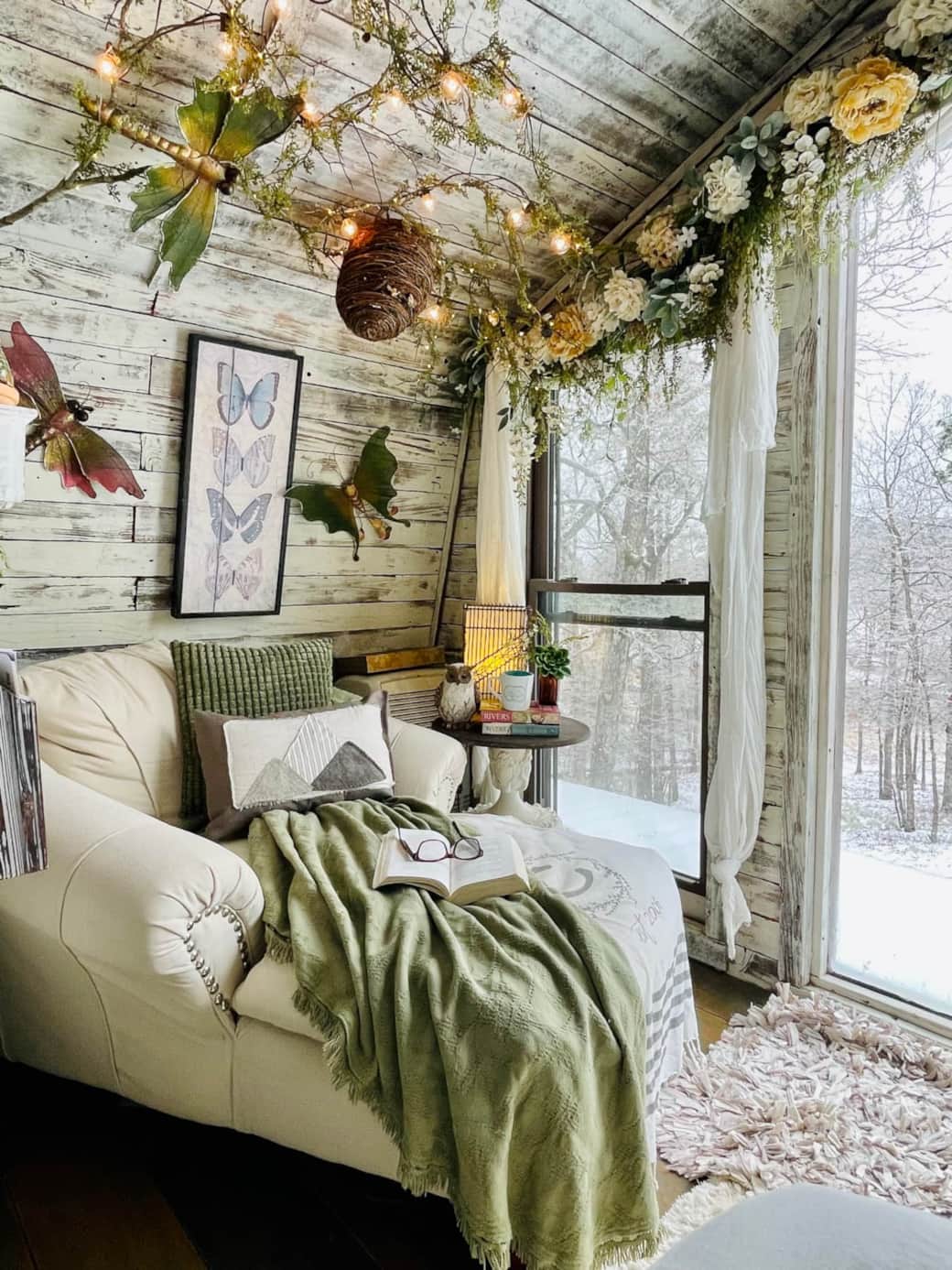 My favorite spot to curl up and read a book! My favorite spot to curl up and read a book!