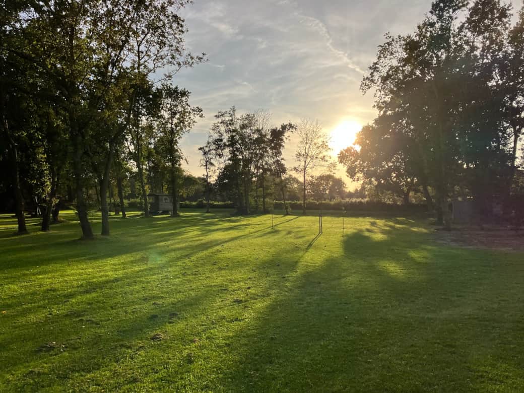 Zonsondergang in de tuin