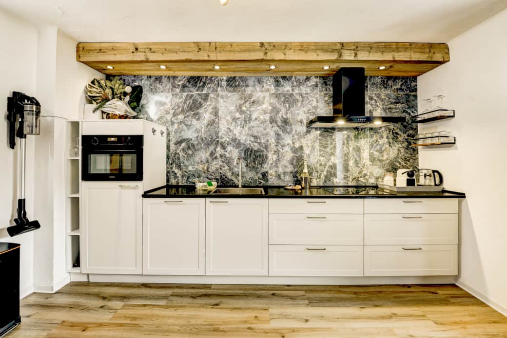 Küche - Vorderansicht - Ferienwohnung Das Bergnest Küche - Vorderansicht - Ferienwohnung Das Bergnest