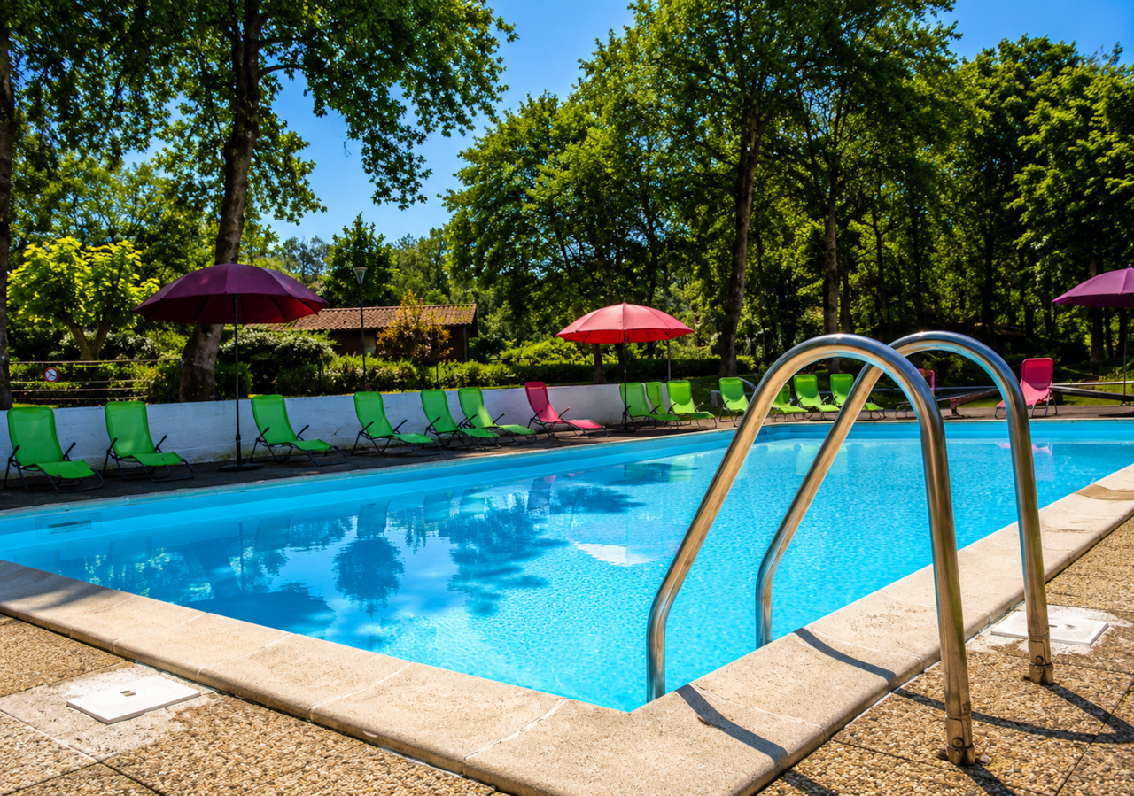 Vue rasante de la piscine