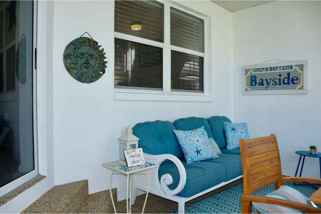 A fresh coat, a deep clean, and a whole lot of sunshine—our lanai is ready to welcome you.