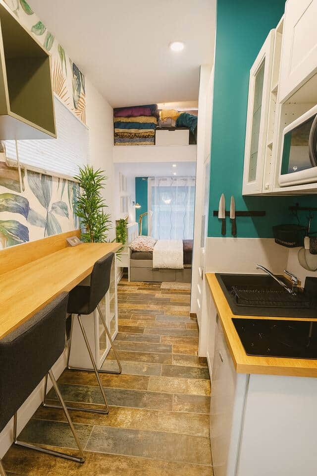 Vue sur la Kitchenette et sur la cuisine Vue sur la Kitchenette et sur la cuisine