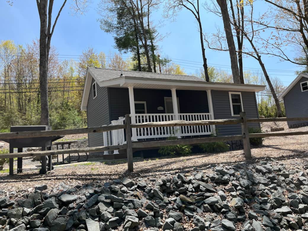 Cabin 10 Cabin 10