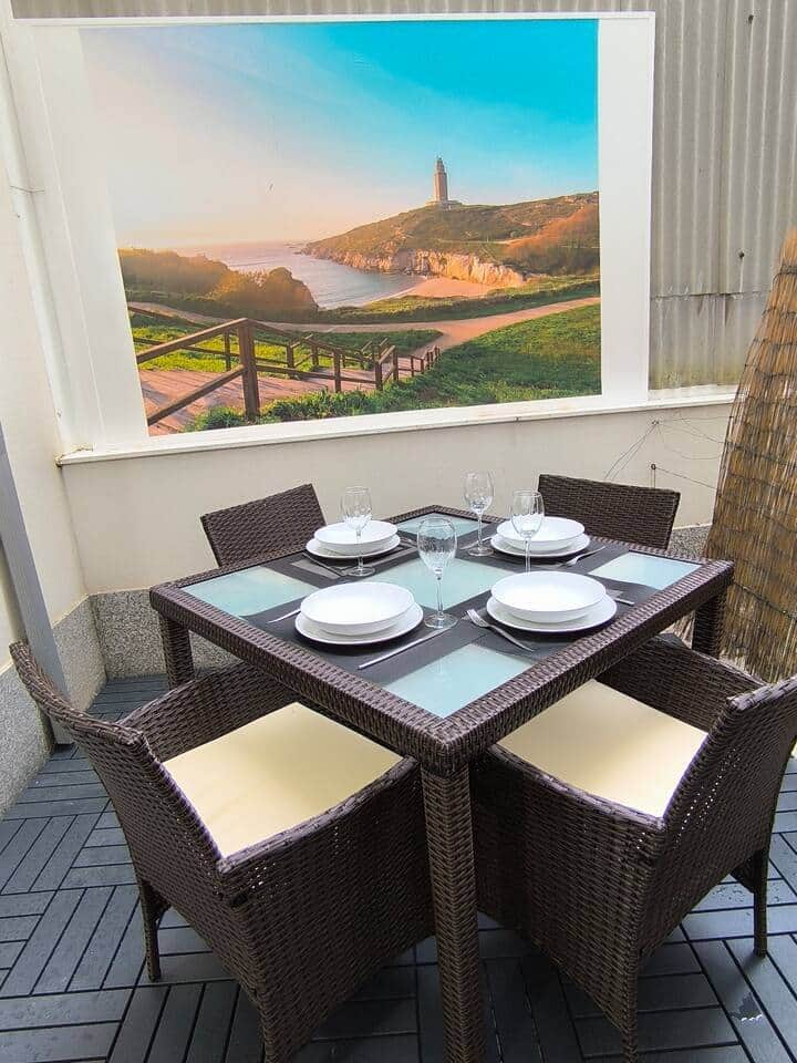 Patio terraza con mesa