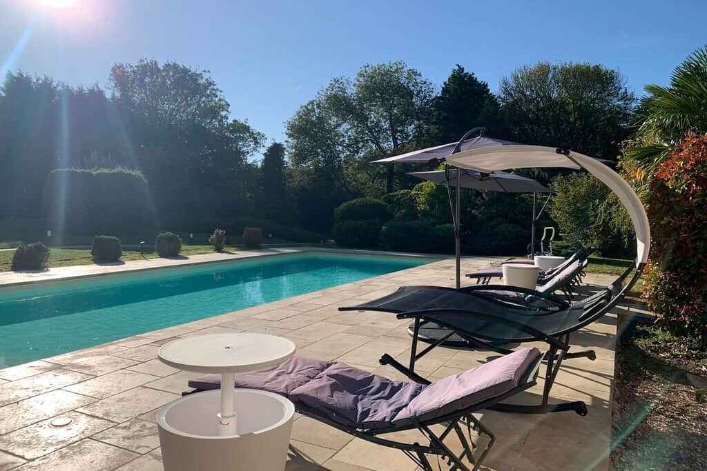 Domaine des rives d'Ormoy Athamante  piscine