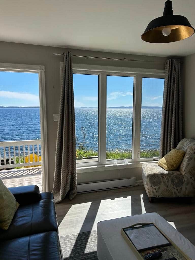 Light and airy with lots of windows Light and airy with lots of windows