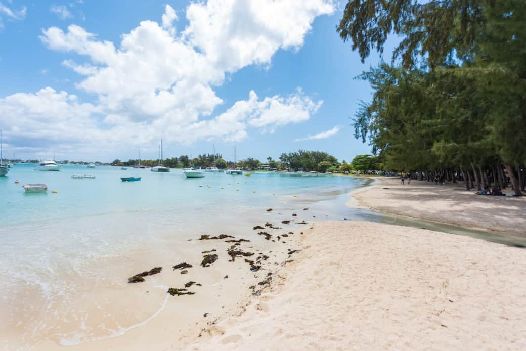 Grand Baie Beach is 2 mins walk from the residence Grand Baie Beach is 2 mins walk from the residence