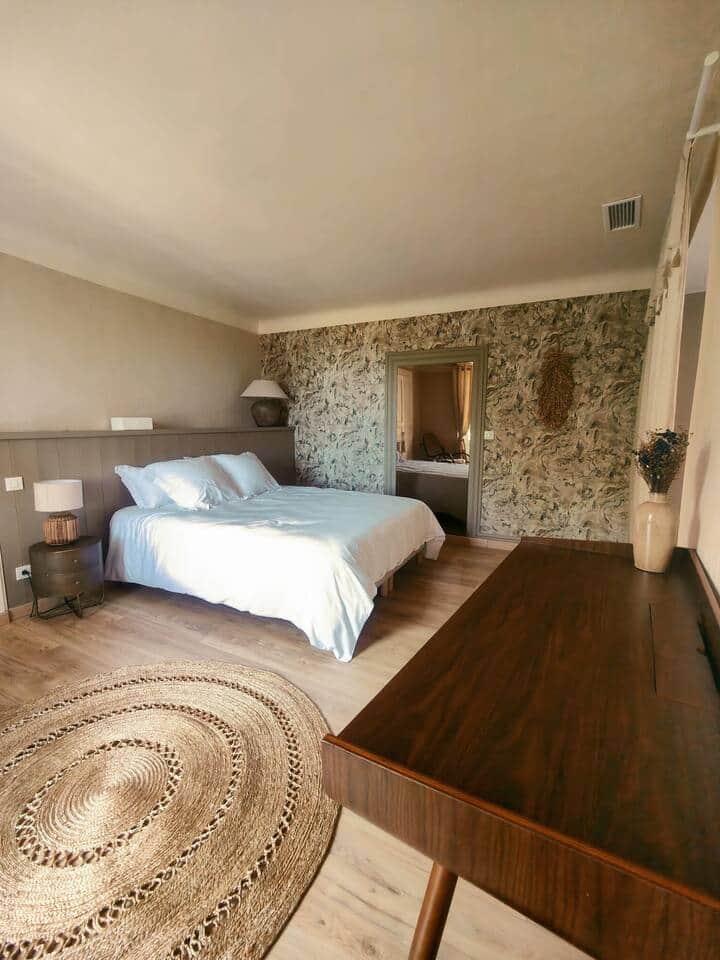 Chambre parentale (Lit 160x200) Chambre parentale (Lit 160x200)