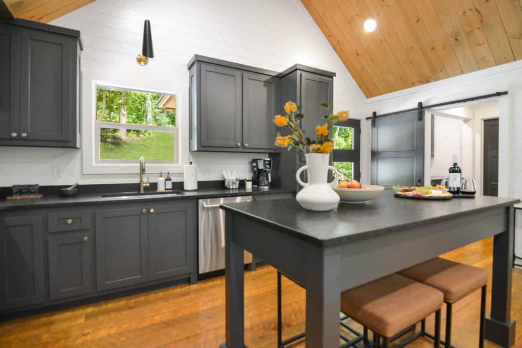 Modern kitchen, granite island, plenty of cabinets