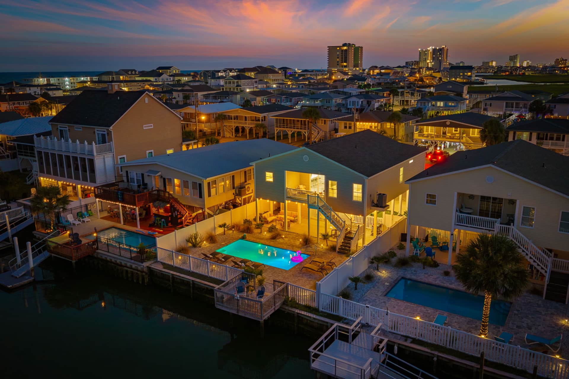 Coastal Crown waterfront beach house and private pool