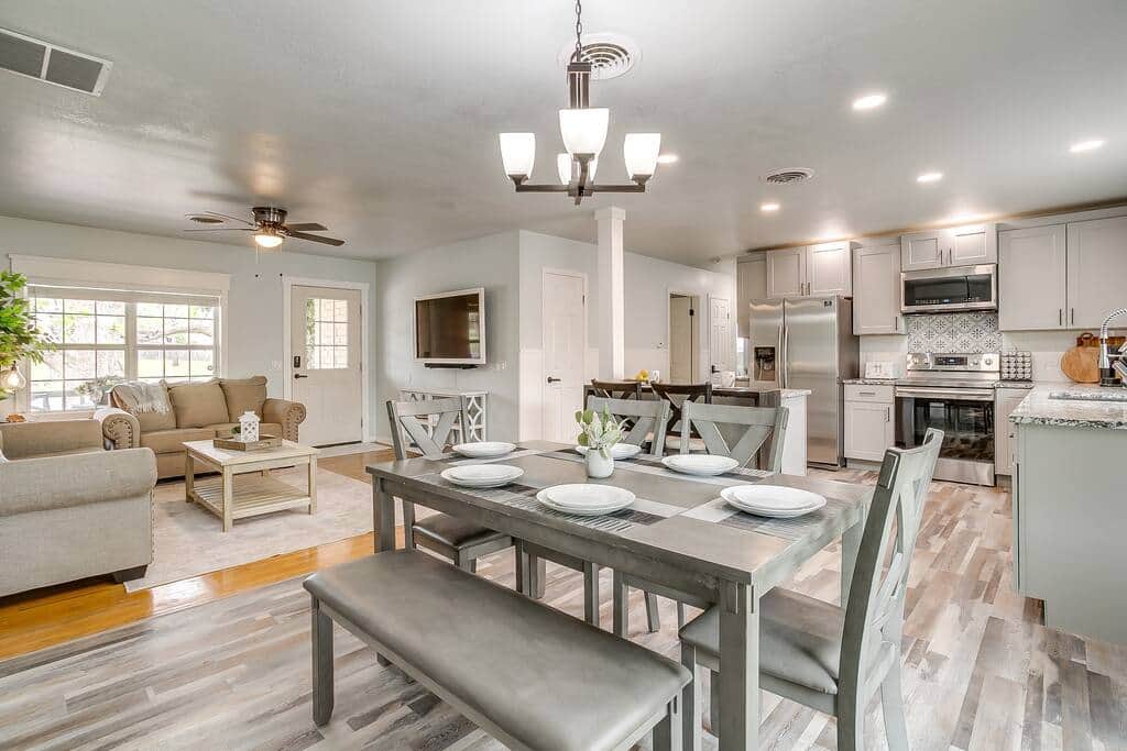 Open concept living/dining/kitchen area