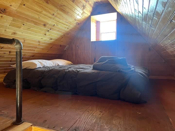 Queen Bed 1