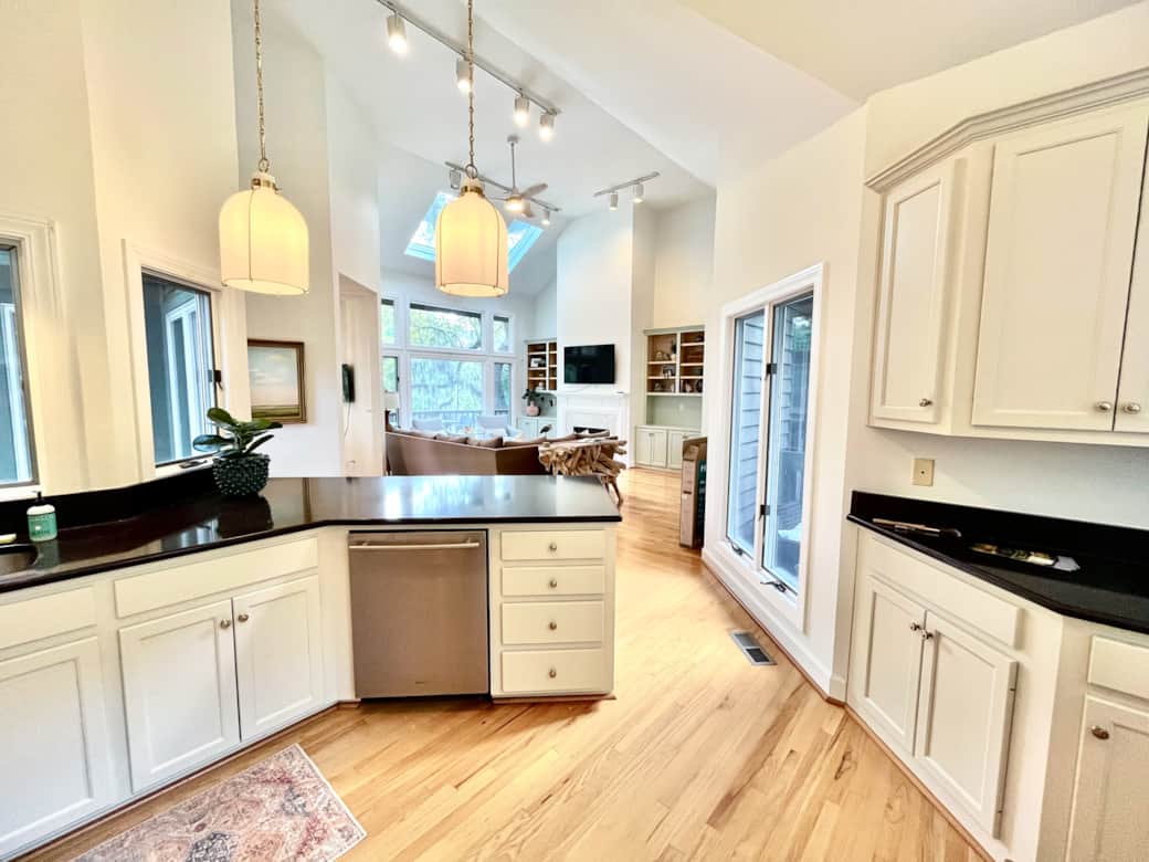 Open Updated and Fully Equipped Kitchen