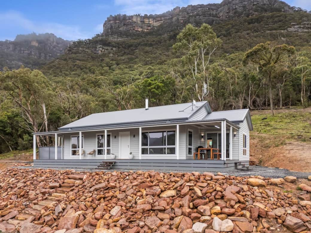 Brand New Stunning Home overlooking 360 degree Mountain Views