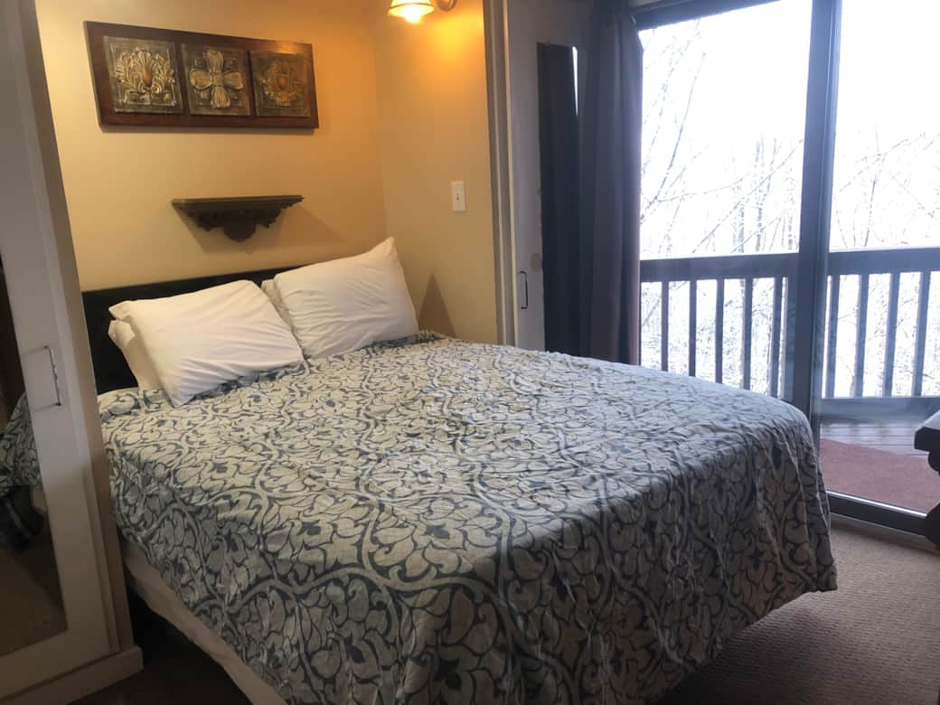 Main bedroom Main bedroom