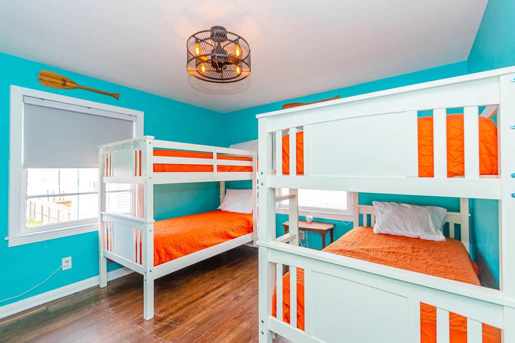 Hideaway bunk room. Hideaway bunk room.