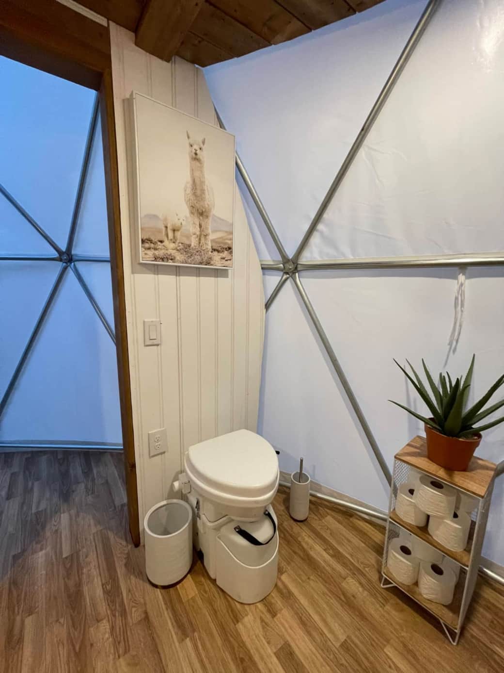 Compostable toilet