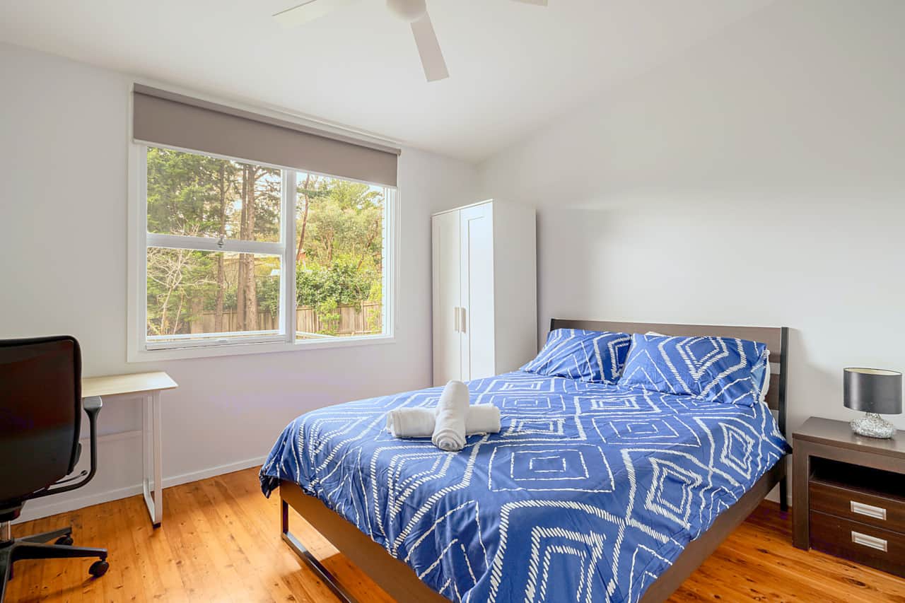 08 bedroom 2